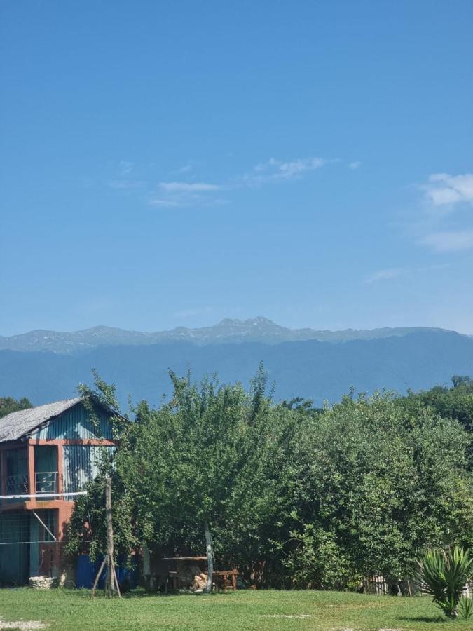 Guesthouse At Oleg'S Zolotoy Bereg Gudauta Kültér fotó