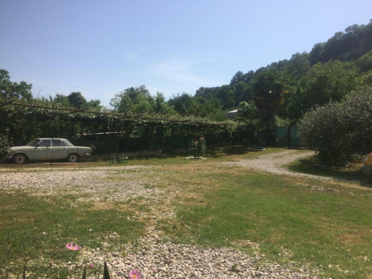 Guesthouse At Oleg'S Zolotoy Bereg Gudauta Kültér fotó
