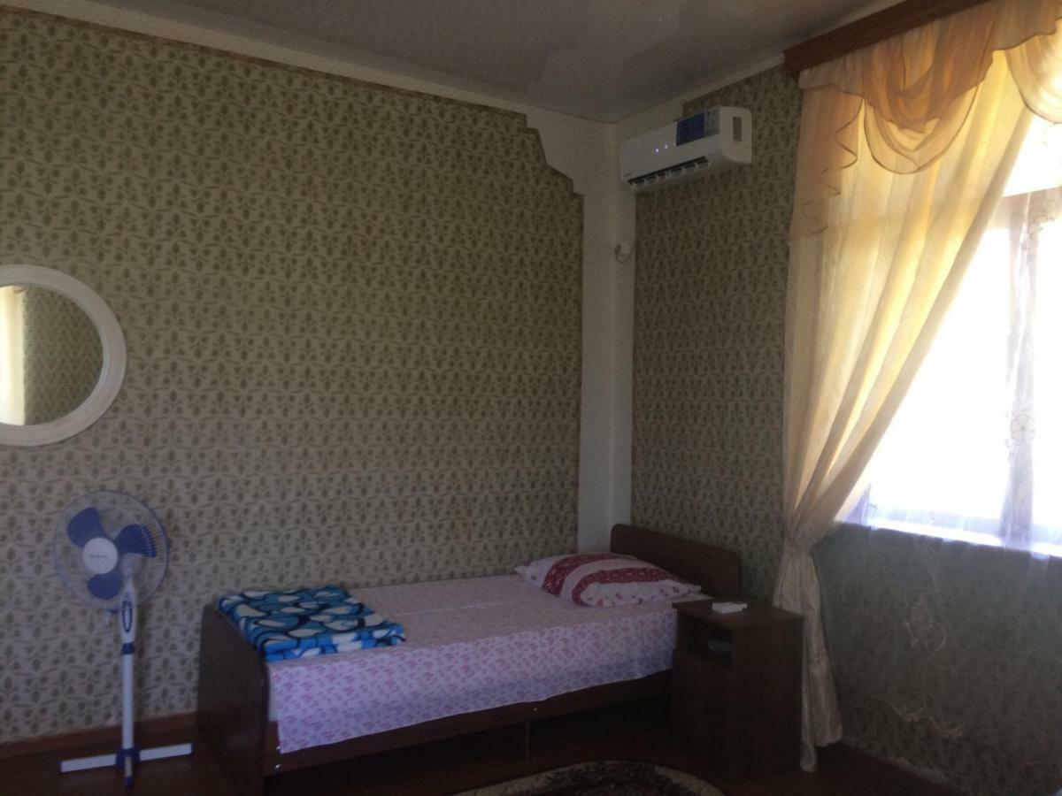 Guesthouse At Oleg'S Zolotoy Bereg Gudauta Kültér fotó